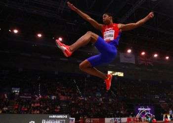 Juan Miguel Echevarría ganó este viernes el salto largo en el Campeonato Mundial de atletismo. Foto: Mundo Deportivo.