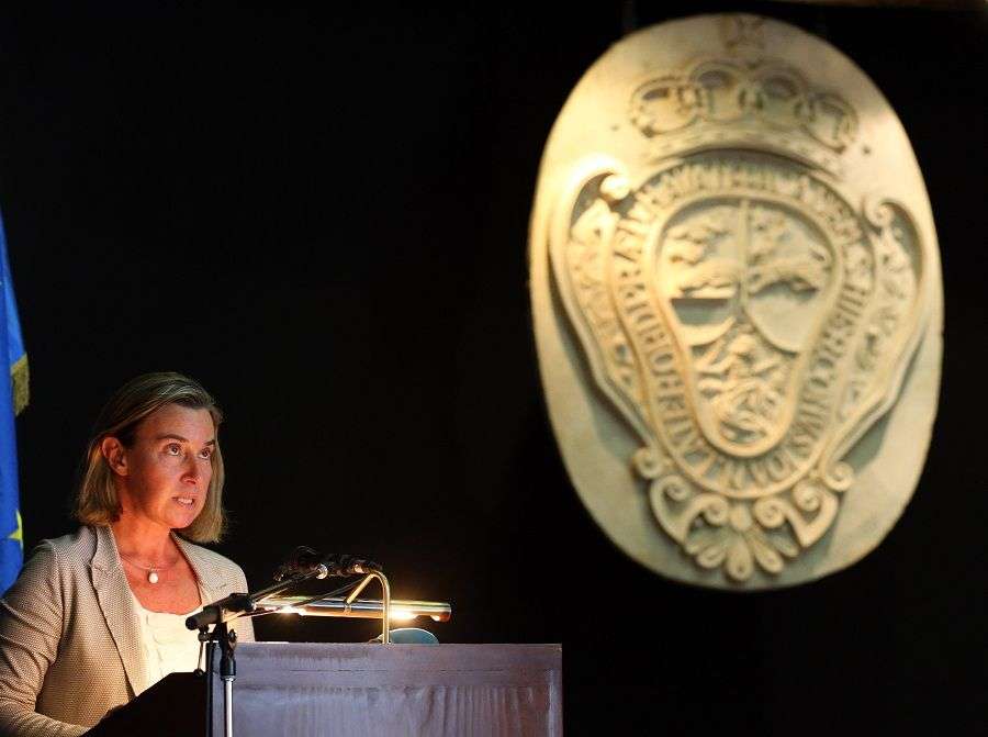Federica Mogherini ofrece conferencia en el Colegio San Gerónimo de La Habana. Foto: Alejandro Ernesto / EFE.