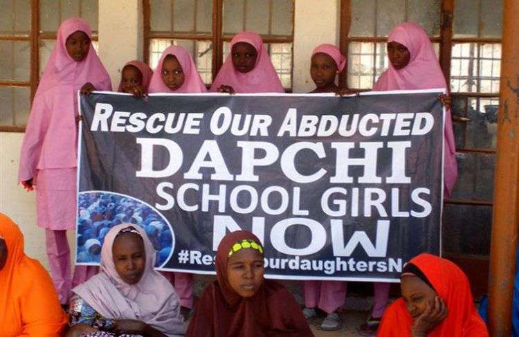 Toda Nigeria vivió con dolor y tensión el secuestro de las niñas en Dapchi por el grupo terrorista Boko Haram. Foto: Europa Press / Twitter.