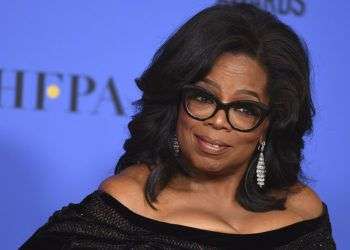 Oprah Winfrey al aceptar el Premio Cecil B. DeMille en la 75° entrega anual de los Golden Globe Awards. Foto: Jordan Strauss / Invision / AP.