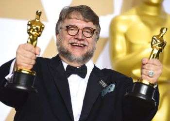 Guillermo del Toro, ganador de los premios Oscar al mejor director y la mejor película por "The Shape of Water". Foto: Jordan Strauss/Invision/AP.