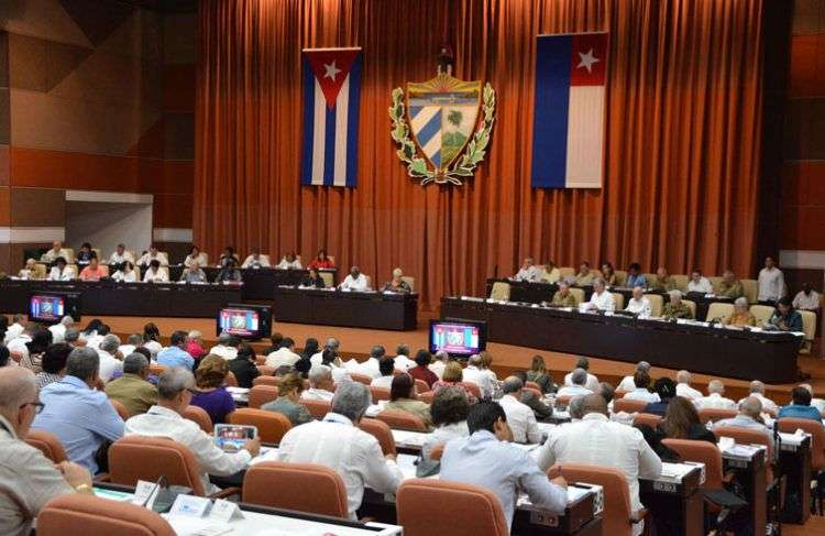 Sesión de la Asamblea Nacional del Poder Popular de Cuba. Foto: parlamentocubano.cu.