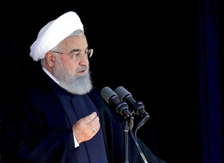 El presidente iraní Hassan Rouhani dijo: "Es posible que enfrentemos algunos problemas durante dos o tres meses, pero superaremos esto”. Foto: Oficina de la Presidencia de Irán vía AP.