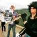 Fotografía de 2009 que muestra a Nasim Aghdam (derecha), la quien atacado esta semana la sede de YouTube, en una manifestación en favor del Trato Ético a los Animales. Foto: Charlie Neuman / The San Diego Union-Tribune vía AP.