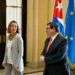 La jefa de la diplomacia de la Unión Europea, Federica Mogherini junto el canciller cubano, Bruno Rodríguez, en La Habana. Foto: Ramón Espinosa / Pool / EFE.