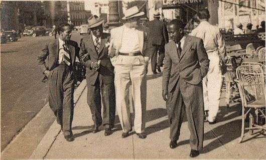 De izquierda a derecha Orlando Guerra " Cascarita", Bola de Nieve, Miguelito Valdes, y Facundo Rivero. La Habana, 1940s.