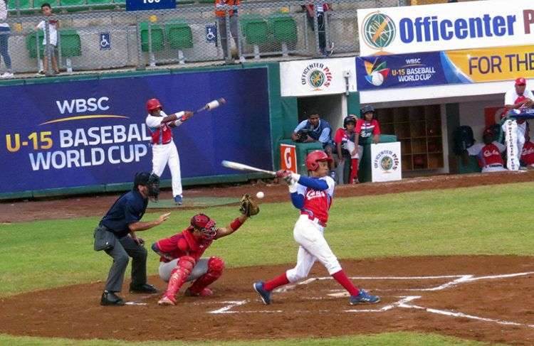 Imagen del juego entre Cuba y Panamá en el Mundial de béisbol sub-15. Foto: @WBSC / Facebook.