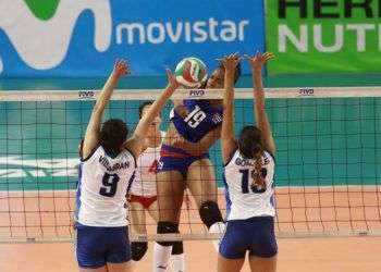 El equipo cubano de voleibol femenino terminó con bronce en la Copa Panamericana sub-23. Foto: @CUBAH0RA / Twitter.