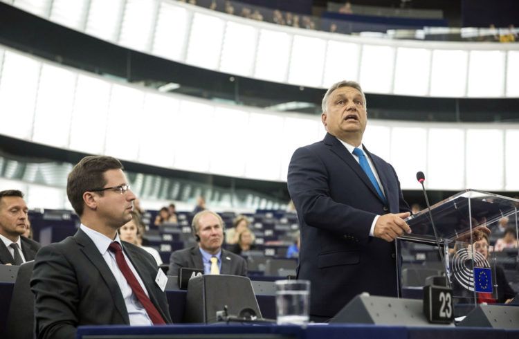 El primer ministro de Hungría, Viktor Orban, durante un discurso en el Parlamento Europeo en Estrasburgo, Francia, el 11 de septiembre de 2018. Foto: Jean-Francois Badias / AP.