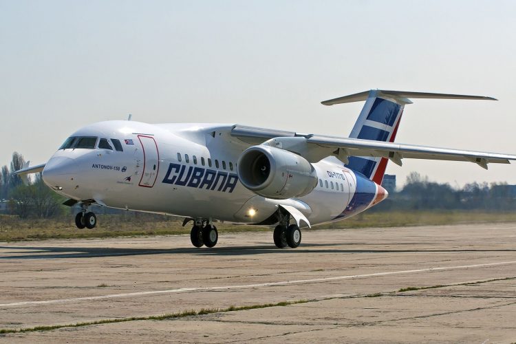 Cubana de Aviación reanuda rutas nacionales. Foto: Archivo OnCuba.