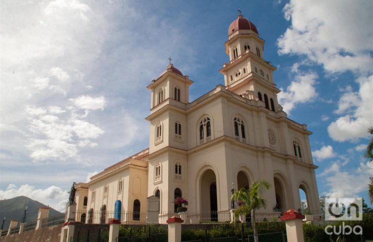 Santuario Nacional de la Virgen de la Caridad del Cobre, en el poblado de El Cobre, Santiago de Cuba. Foto: José Roberto Loo / Archivo.
