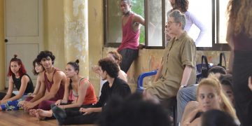 Danza Contemporánea de Cuba estrenará "Los amores de Marte y Venus", una obra coreografiada por Lea Anderson. Foto: Adolfo Izquierdo.