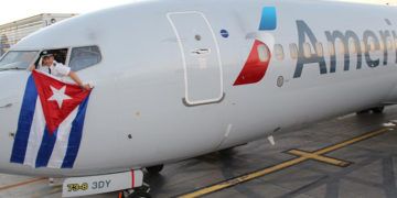 Vuelo de American Airlines a Cuba. Foto: bizjournals.com / Archivo.