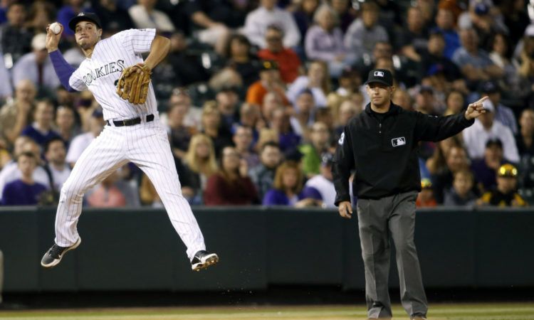 Nolan Arenado es uno de los ilustres finalistas de los Guantes de Oro. Foto: USA TODAY Sports Images