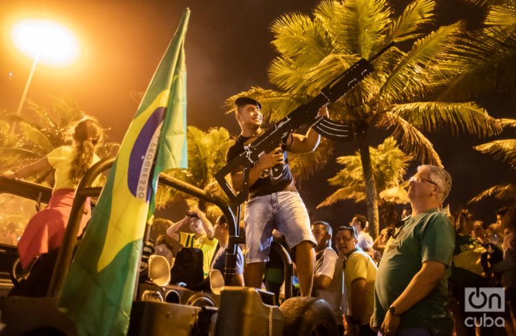 Con el 55,1 por ciento de los votos, el ex militar de ultra derecha Jair Bolsonaro se convirtió en el nuevo presidente de Brasil. Foto: Nicolás Cabrera.