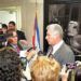 Miguel Díaz-Canel habla con la prensa cubana sobre su viaje a Nueva York. Foto: Estudios Revolución.