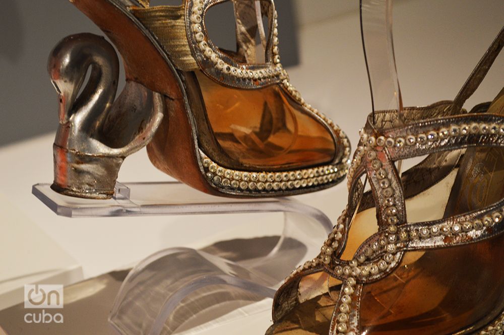 Los zapatos de Celia Cruz, en la exposición "Forever Celia", en Miami. Foto: Marita Pérez Díaz.