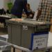 Una caja de boletas en un centro de votaciones en en Miami, Florida. Foto; Marita Pérez Díaz.