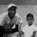 Martín Dihigo, "El inmortal" del béisbol cubano, junto a su hijo. Foto: Archivo OnCuba.