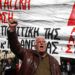Protesta durante una huelga de 24 horas en Atenas el miércoles, 28 de noviembre del 2018. Los sindicatos quieren que el gobierno elimine partes claves de los paquetes de austeridad. Foto: Thanassis Stavrakis / AP.