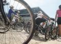 Ha'Bici inauguró su servicio con una bicicleteada masiva en el Centro Histórico de La Habana. Foto: Otmaro Rodríguez.