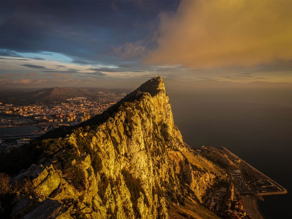 España reclama la soberanía sobre Gibraltar, un territorio británico de ultramar situado en una pequeña península del extremo sur de la península ibérica. Foto: Pxhere.