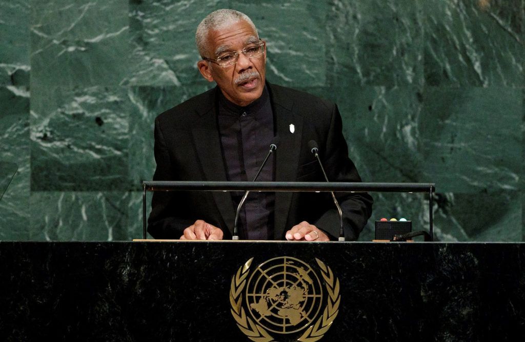 Imagen del 20 de septiembre de 2017 que muestra al presidente de Guyana, David Granger, durante una intervención en la Asamblea General de la ONU, en Nueva York. Foto: Justin Lane / EFE / Archivo.