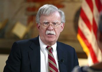 El asesor de Seguridad Nacional estadounidense, John Bolton, en la Torre de la Libertad en Miami, donde anunció que habrá sanciones para Cuba, Nicaragua y Venezuela. Foto: Emily Michot / Miami Herald vía AP.