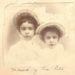 Abuelita y tía Loló. Foto: Archivo familiar.