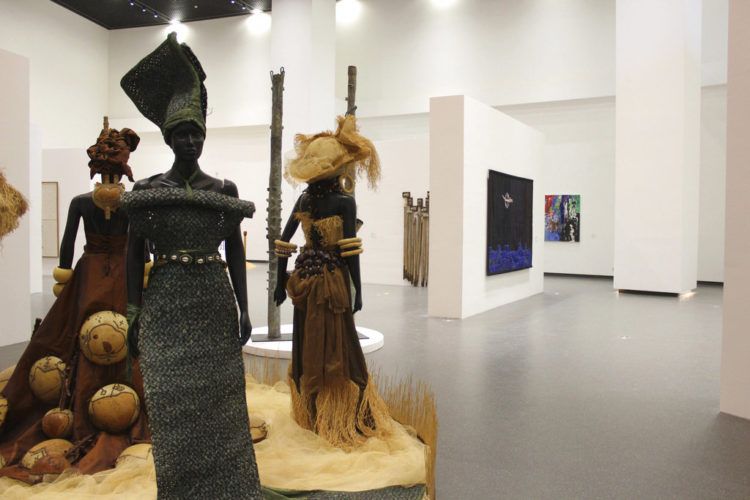 Una galería del nuevo Museo de las Civilizaciones Negras en Dakar, Senegal. (AP Foto/Amelia Nierenberg)