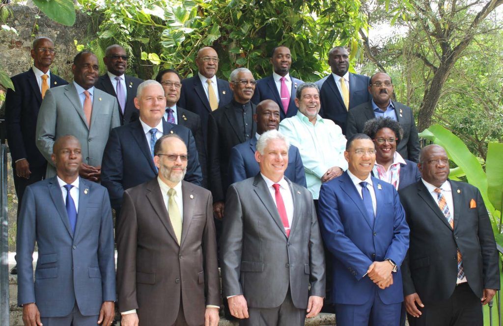 Líderes de la Comunidad del Caribe (Caricom) junto al presidente cubano, Miguel Díaz-Canel (centro-delante), durante la sesión del grupo celebrada en Jamaica en julio de 2018. Foto: today.caricom.org