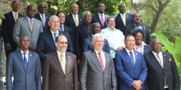 Líderes de la Comunidad del Caribe (Caricom) junto al presidente cubano, Miguel Díaz-Canel (centro-delante), durante la sesión del grupo celebrada en Jamaica en julio de 2018. Foto: today.caricom.org
