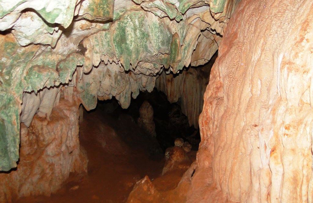 Cueva de la zona de Sierra de Cubitas, en Camagüey. Foto: viajandoxcuba.com