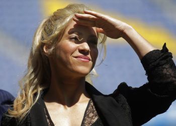 Shakira durante un evento en el estadio Camp Nou en Barcelona, el 28 de marzo de 2017. Foto: Manu Fernandez / AP.