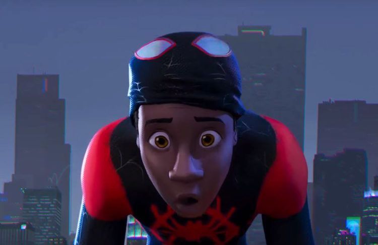 Miles Morales, el nuevo Spider Man birracial del filme animado "Spider-Man: Into The Spider-Verse", al que da voz el actor Shameik Moore. Fotograma de la película: thenativemag.com