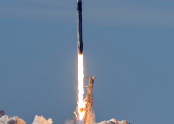 Un cohete SpaceX Falcon 9 lanzado desde la Base Aérea Vandenberg, California el 3 de diciembre de 2018. Foto: Senior Airman Clayton Wear/U.S. Air Force vía AP.