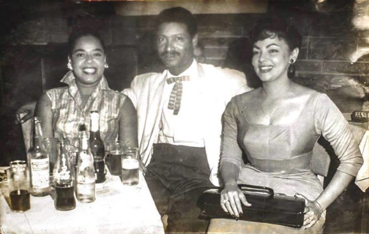  Celeste Mendoza, Benny Moré y Olga Navarro.