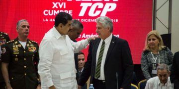 Los presidentes de Cuba, Miguel Díaz-Canel (c-d) y de Venezuela, Nicolás Maduro (c-i), durante la XVI Cumbre de Jefes de Estado y de Gobierno del Alba realizada el 14 de diciembre de 2018 en La Habana. Foto: Otmaro Rodríguez.