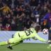 Ousmane Dembélé del Barcelona anota el segundo gol del equipo en la victoria 3-0 ante Levante por los octavos de final de la Copa del Rey, el jueves 17 de enero 2019. Foto: Manu Fernández / AP.