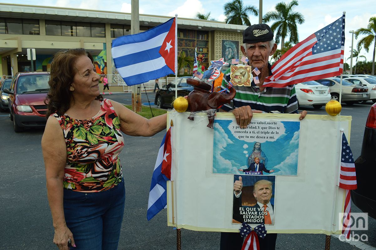 Cubanos en el Día de Elecciones en Miami. Foto: Marita Pérez Díaz.