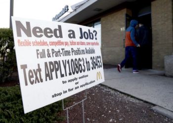 Un McDonald's donde se solicita empleados en Atlantic Highlands, Nueva Jersey el 3 de enero del 2019. Foto: Julio Cortez / AP / Archivo.