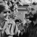 José Ramón Fernández (izq) junto a Fidel Castro, en los primeros años de la Revolución Cubana. Foto: Liborio Noval / Granma / Archivo.
