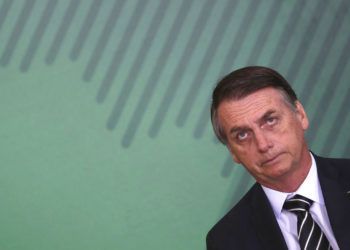 El presidente de Brasil Jair Bolsonaro durante una ceremonia para presentar a su gabinete en el palacio presidencial en Brasilia, Brasil, el miércoles 2 de enero de 2019. Foto: Eraldo Peres / AP.