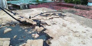 Así quedó el techo de Leslie Salgado luego del tornado del 27 de enero de 2019.
