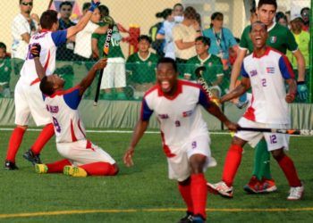 La selección cubana de hockey jugará contra el Ring Pass Delft con buena parte de sus monarcas centroamericanos. Foto: Ricardo López Hevia/Granma