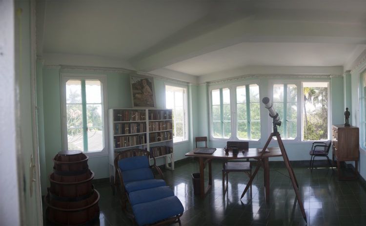 Interior de la casa de Hemingway en Finca Vigía. Foto: Cortesía Hugo Fernández.