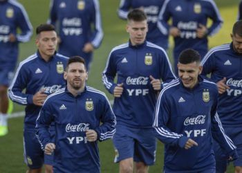 El delantero Lionel Messi durante un entrenamiento de la selección de Argentina en Madrid, el lunes 18 de marzo de 2019. Foto: Bernat Armangue / AP.