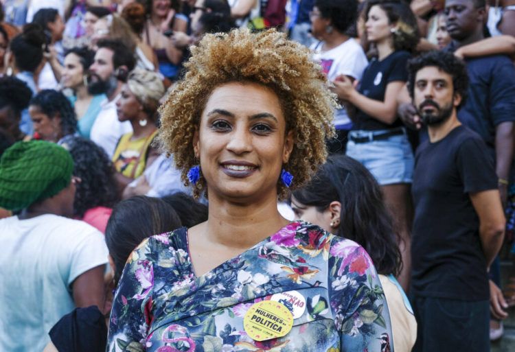 La concejala brasileña Marielle Franco en una foto del 9 de enero de 2018. Franco criticaba frecuentemente la violencia policial, fue asesinada junto con su chofer el 18 de marzo de ese año en Río de Janeiro, Brasil. Foto: Ellis Rua / AP.
