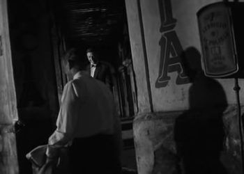 "Nuestro hombre en La Habana" (1959), de Carol Reed, filme sobre la novela homónima de Graham Greene.