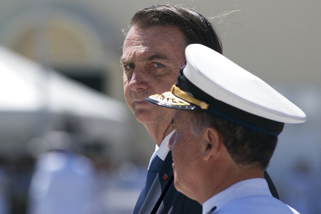 El presidente de Brasil, Jair Bolsonaro, asiste a una ceremonia por el 211 aniversario del Cuerpo de la Armada Brasileña en Río de Janeiro, el jueves 7 de marzo de 2019. Foto: Leo Correa / AP.